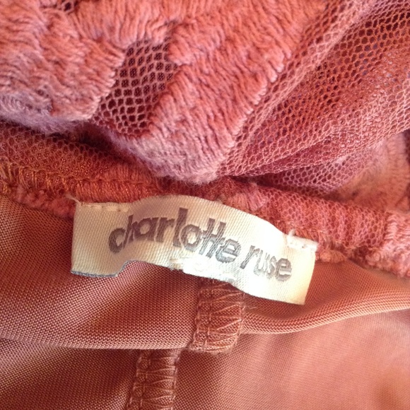 Charlotte Russe Medium Bell Sleeve Pink Lace Tunic - Picture 5 of 5